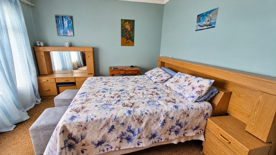 5 Bedroom Property for Sale in Meiringspark North West